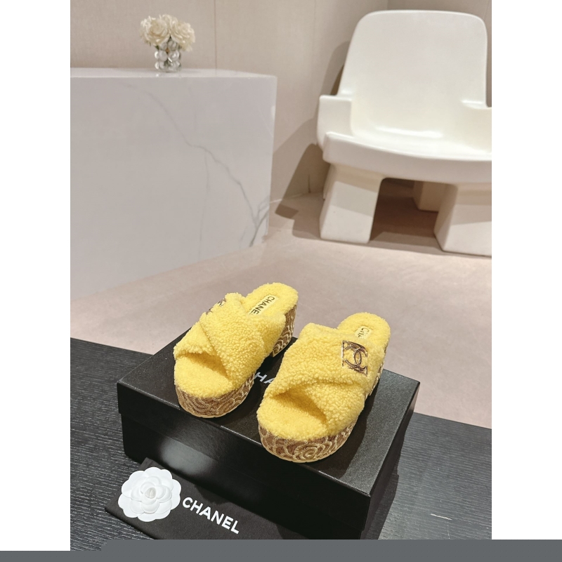Ch*el slippers
